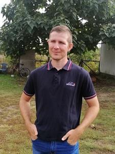 Attila 30 éves férfi, Jász-Nagykun-Szolnok megye