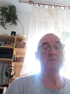 Lucek 60 éves férfi, Komárom-Esztergom megye